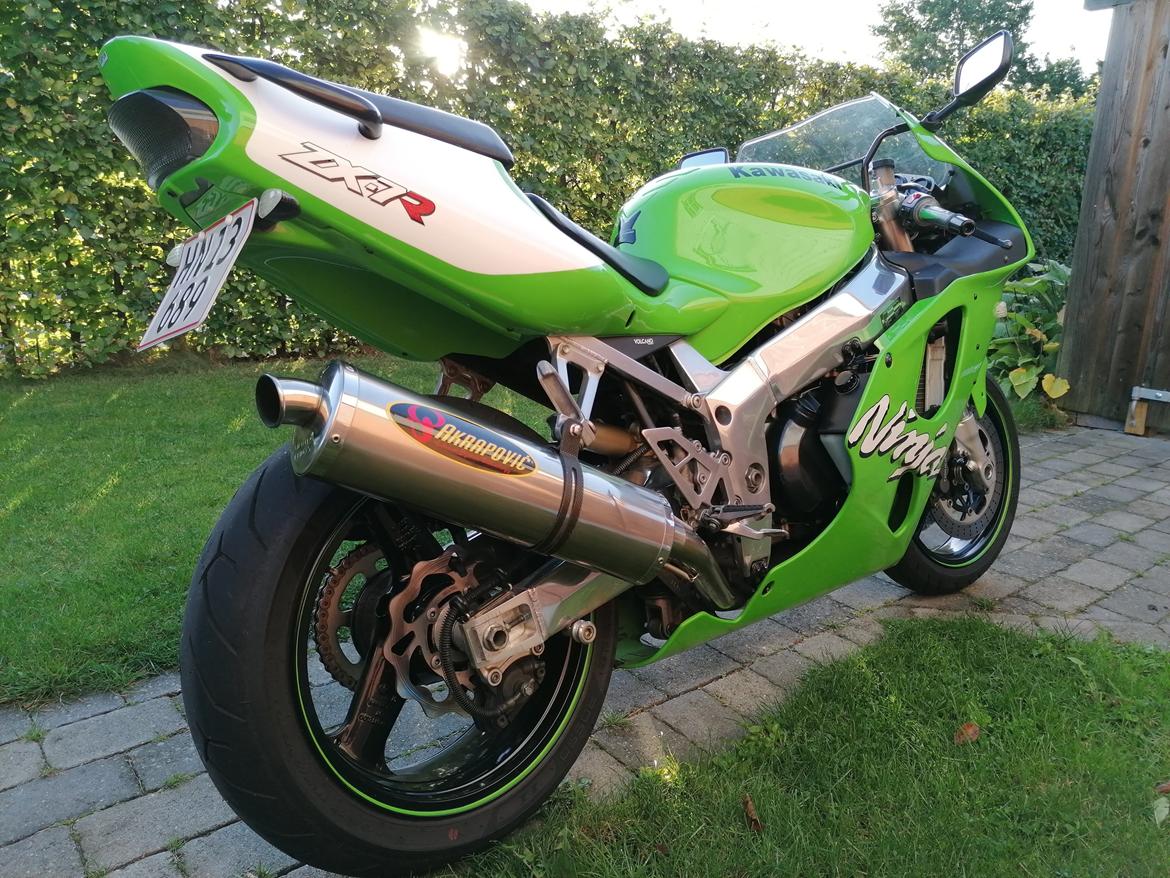 Kawasaki Ninja ZX-7R billede 3