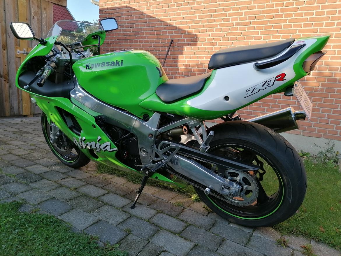 Kawasaki Ninja ZX-7R billede 4