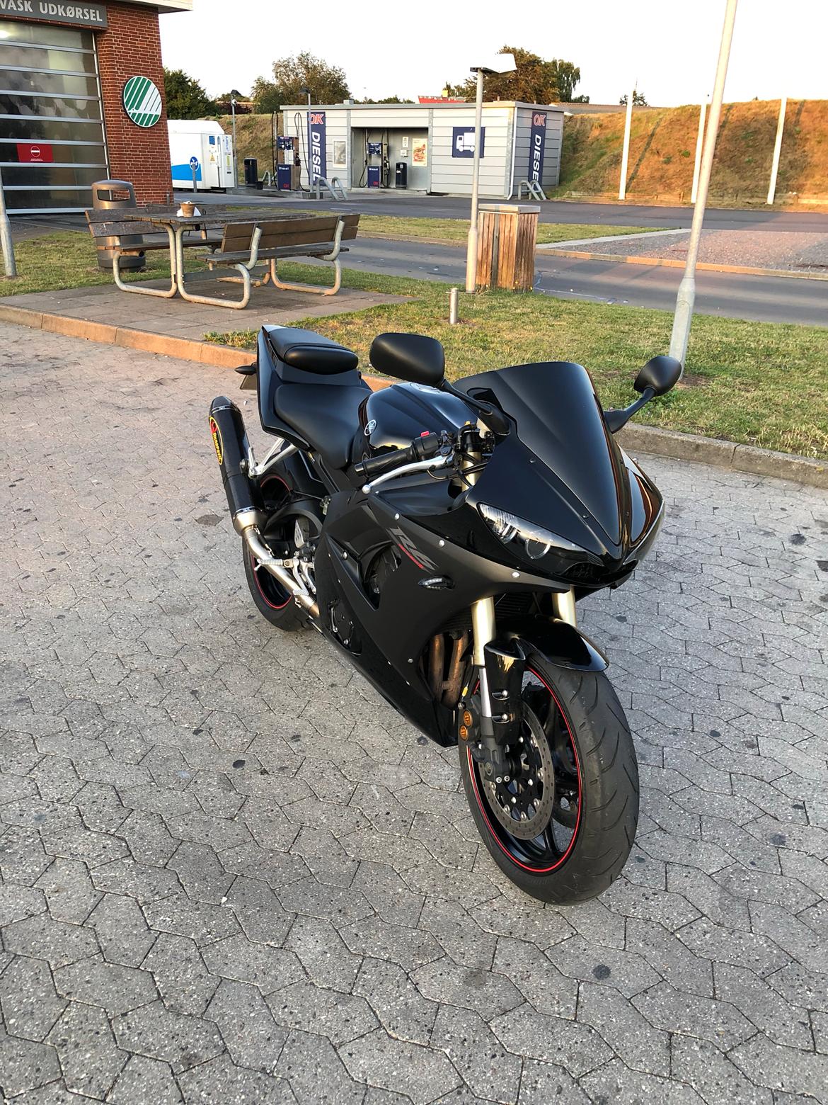 Yamaha R6 billede 1
