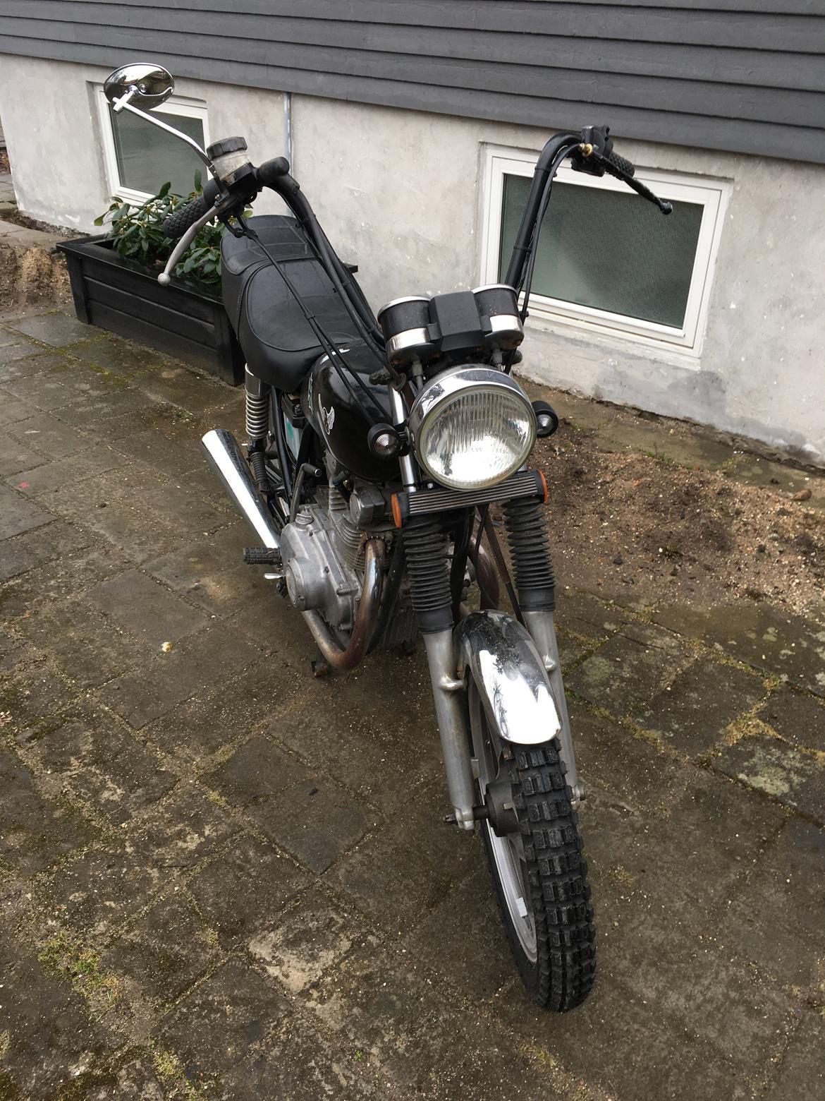 Suzuki GS400 L  ** Bratstyle **  - Som cyklen så ud da jeg havde hentet den billede 19