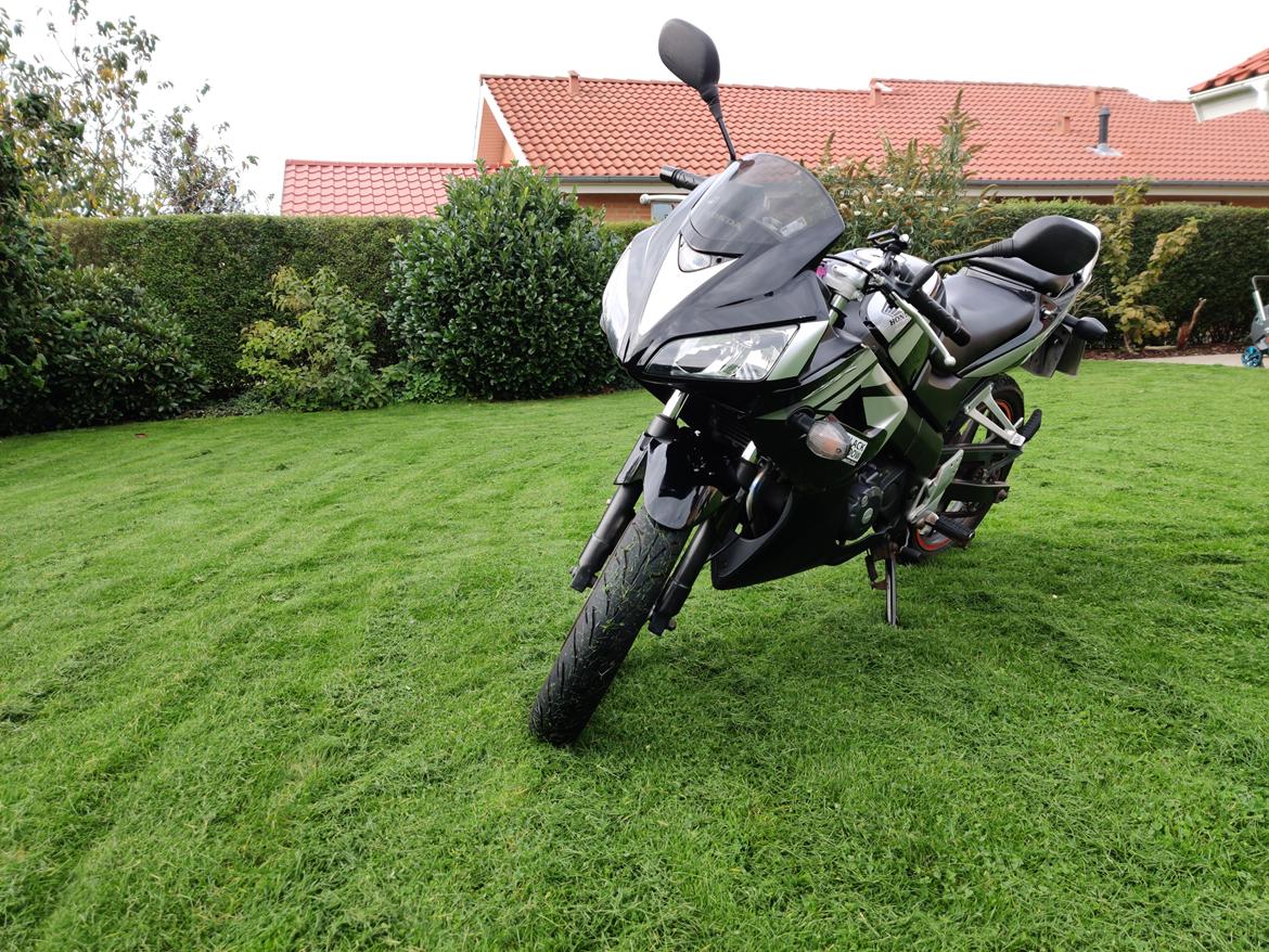 Honda CBR125R billede 3