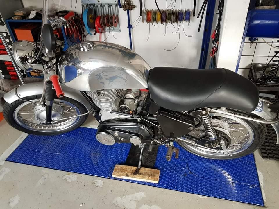 Royal Enfield Fury 612cc "bighead"  (for sale) billede 1