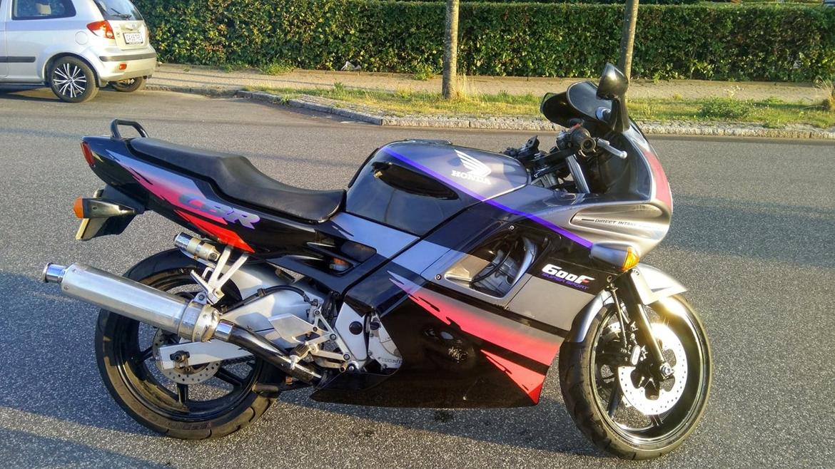 Honda CBR600F2 billede 1