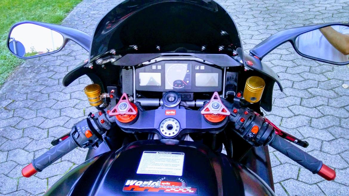 Aprilia RSV Mille billede 8