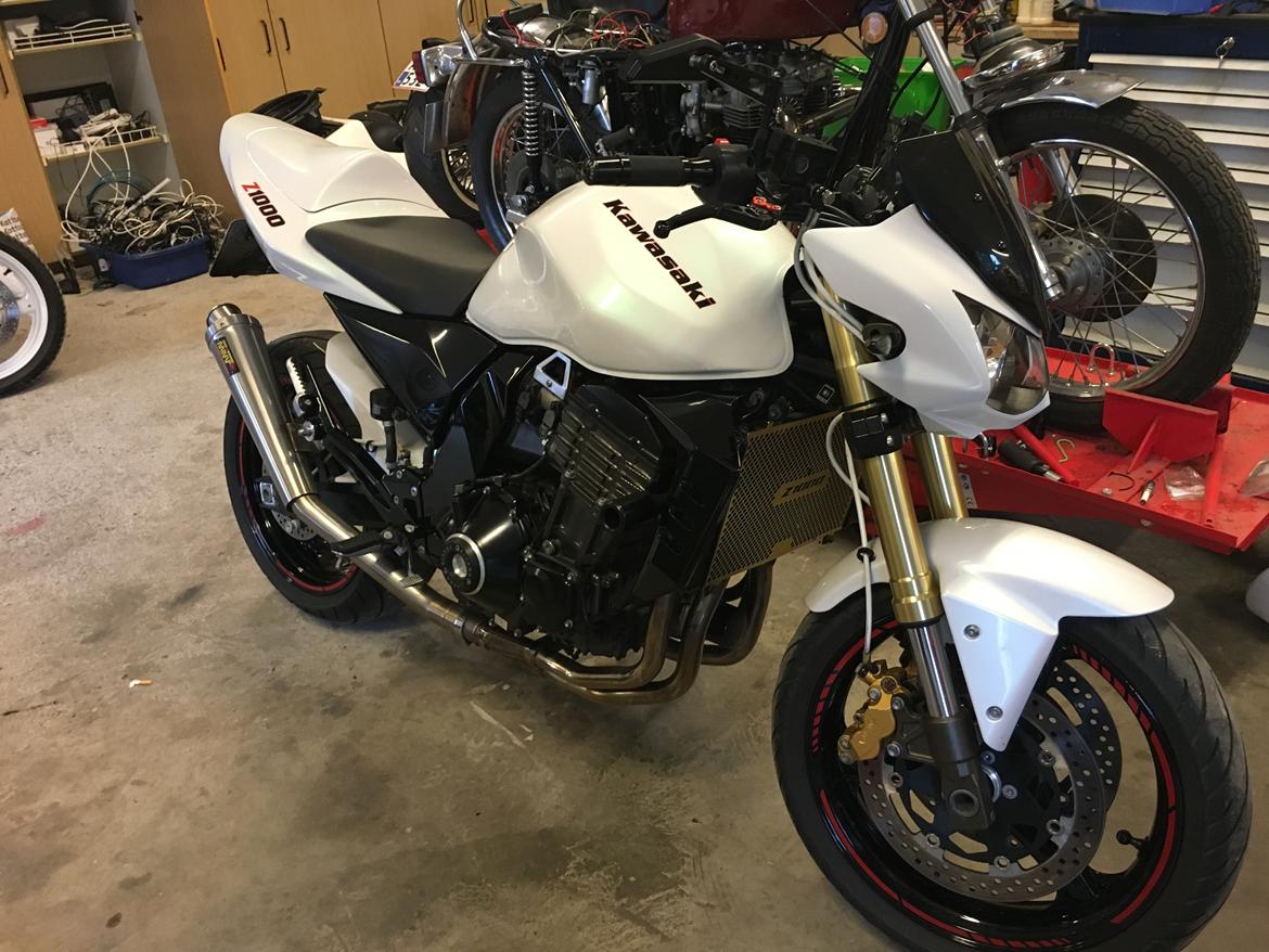 Kawasaki Z1000 billede 1