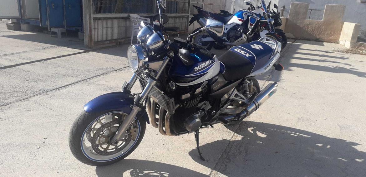 Suzuki GSX 1400 billede 4