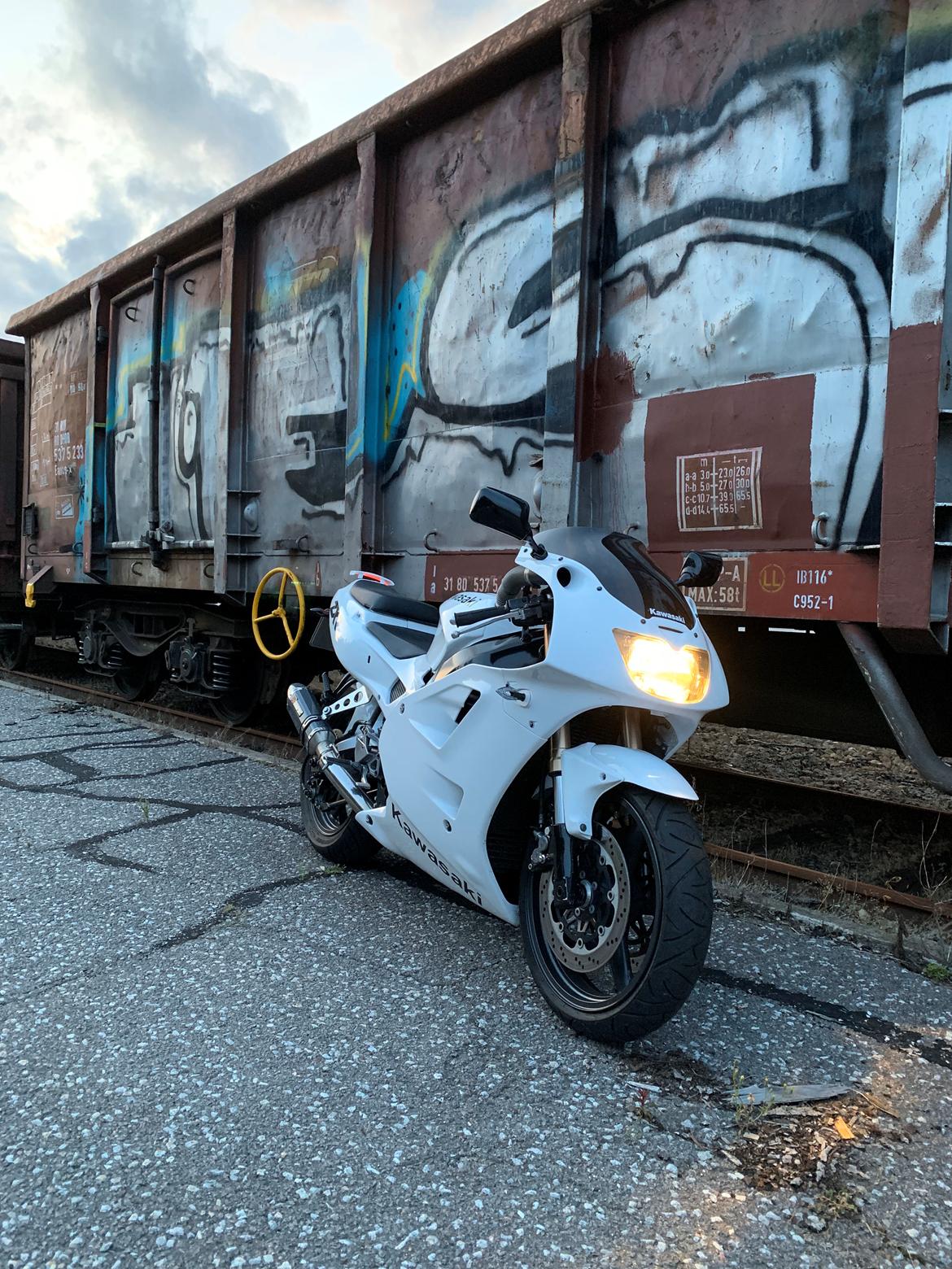 Kawasaki ZXR 400 billede 1