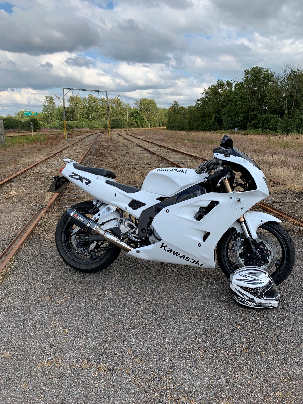 Kawasaki ZXR 400 billede 5