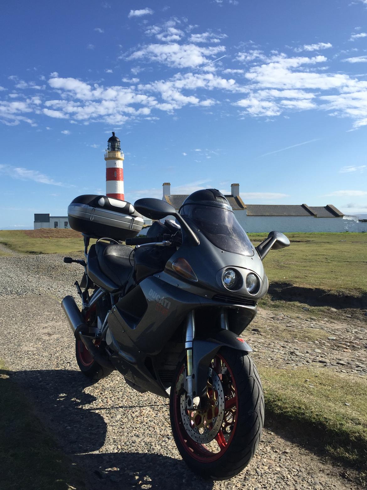 Ducati ST4s  - Nordlige del af Isle Of Man billede 2