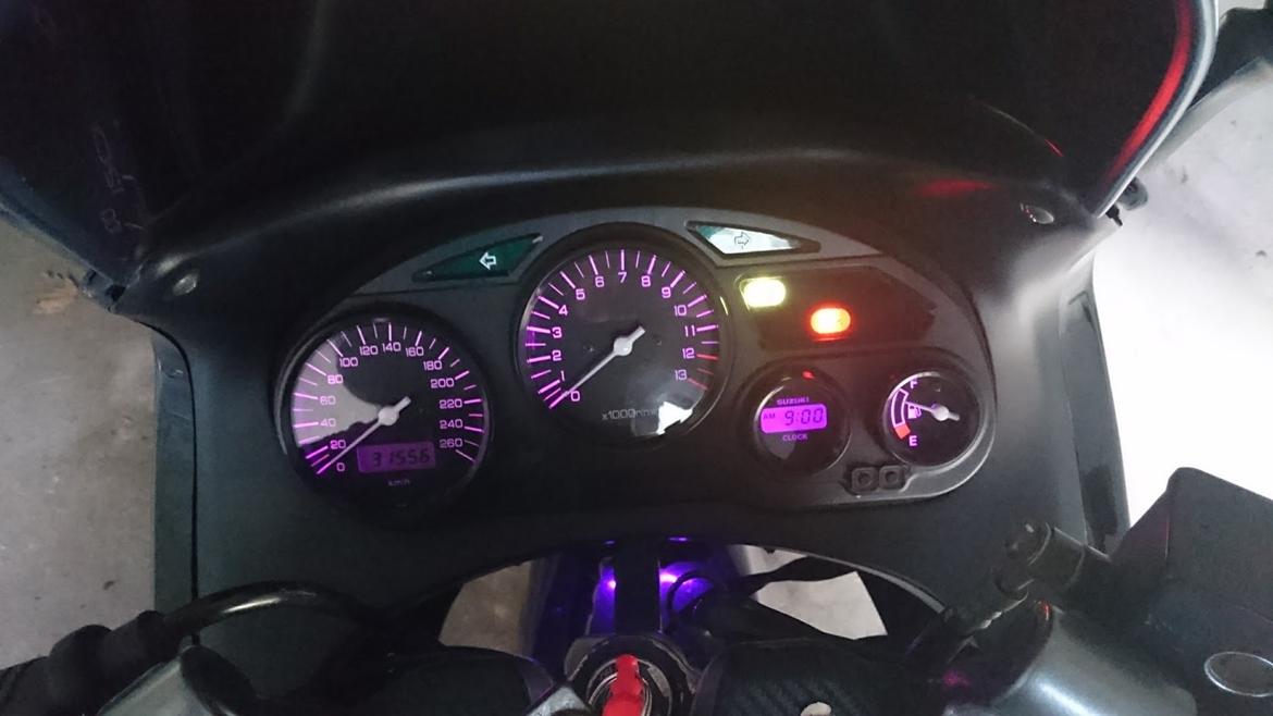 Suzuki GSX 750F  SOLGT billede 12