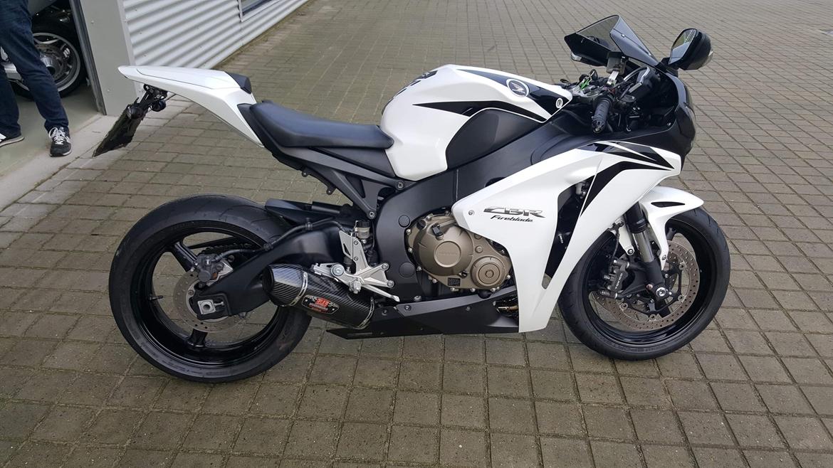 Honda cbr 1000 rr billede 4