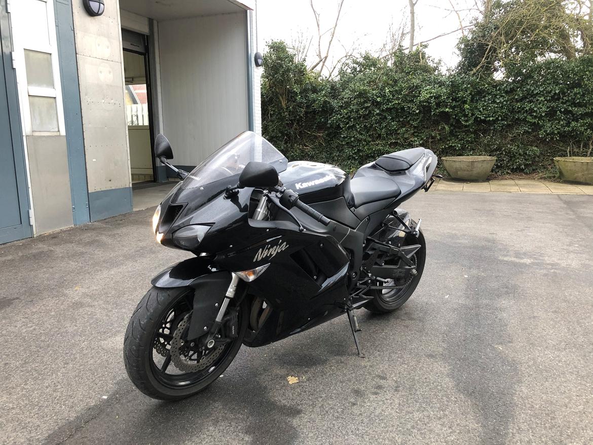 Kawasaki Zx6r the Black  billede 6