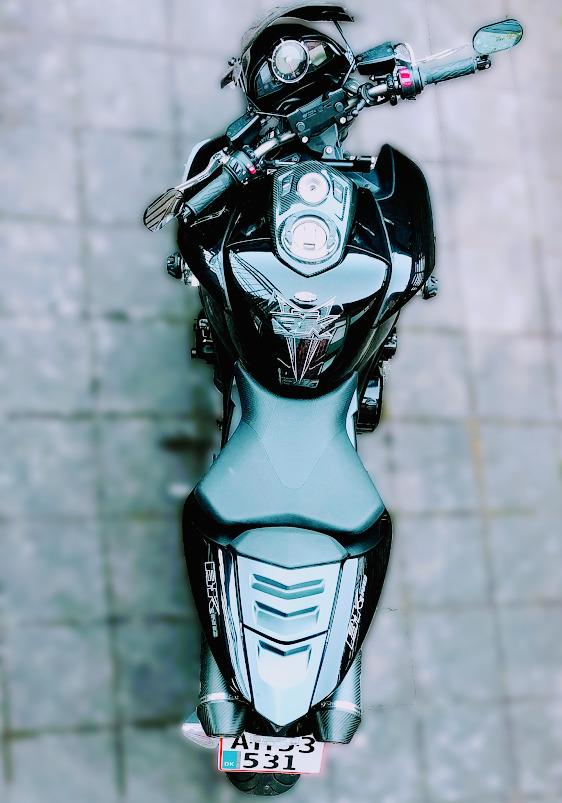 Suzuki B-King billede 1