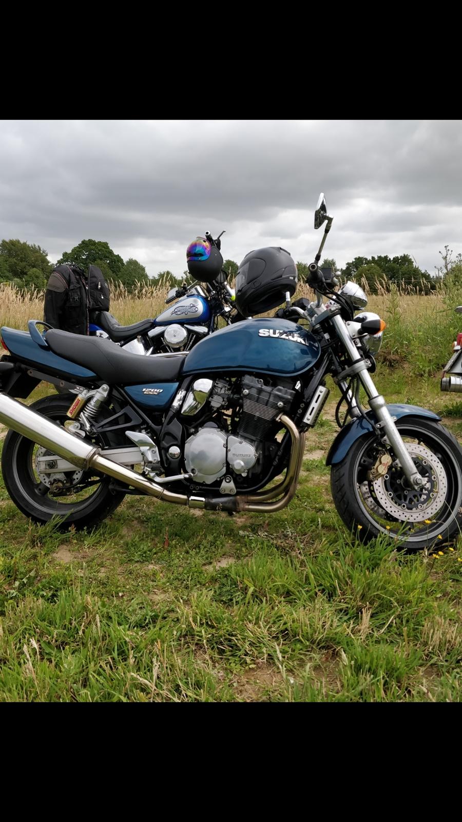 Suzuki GSX 1200 Inazuma billede 4