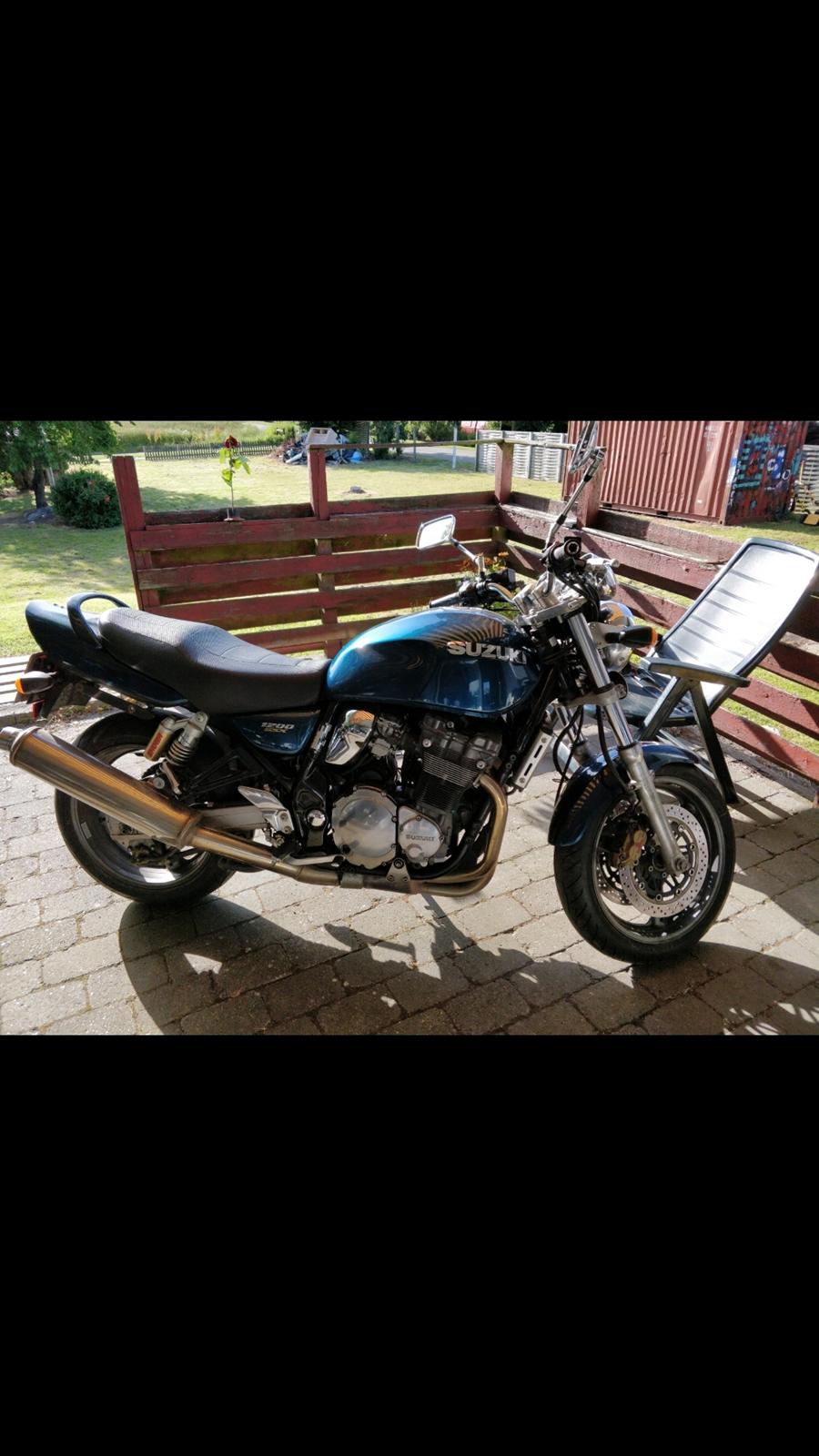 Suzuki GSX 1200 Inazuma billede 8