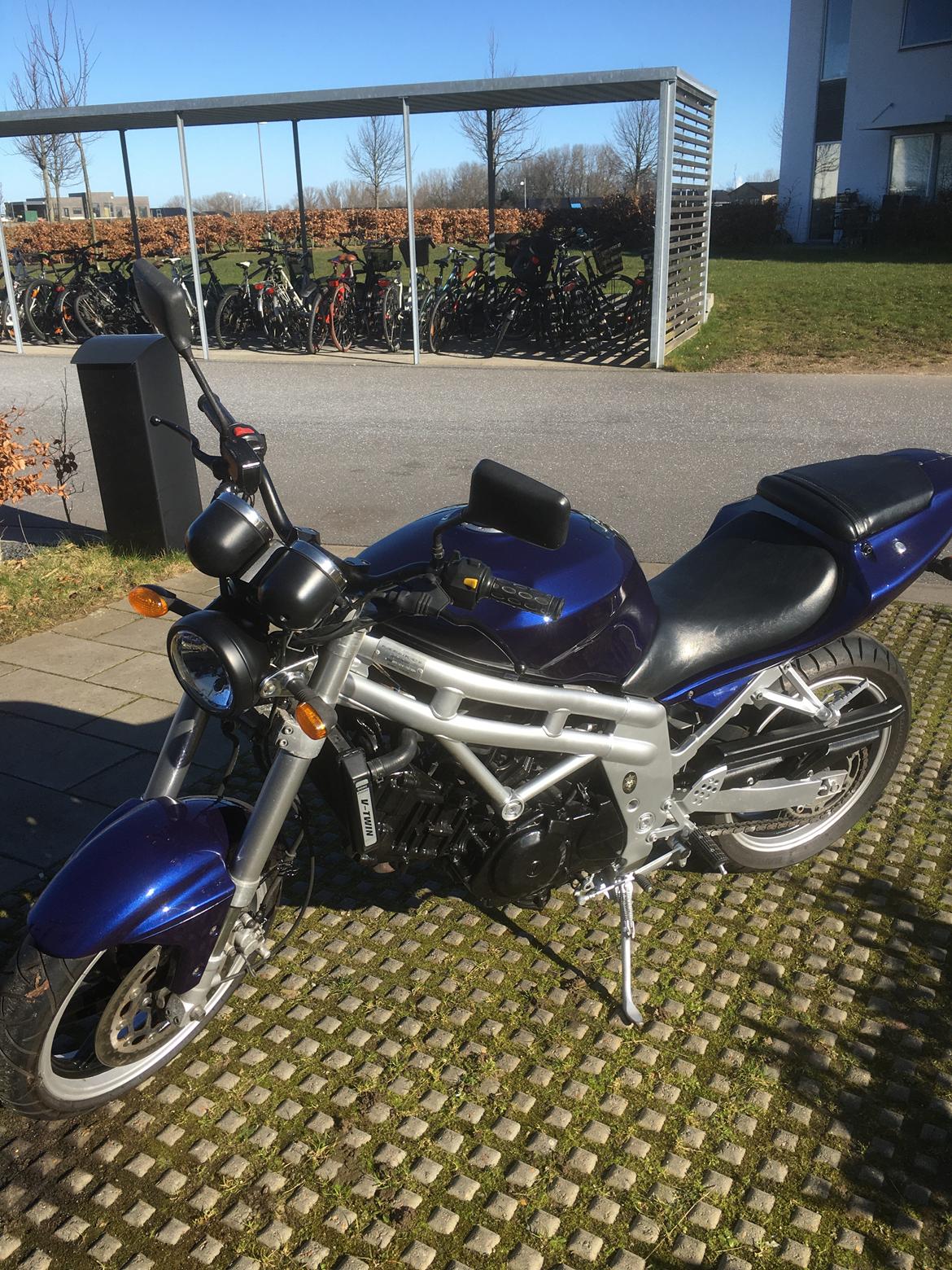 Hyosung Gt 650 . knækket ventil intet lever evigt ha solgt billede 1