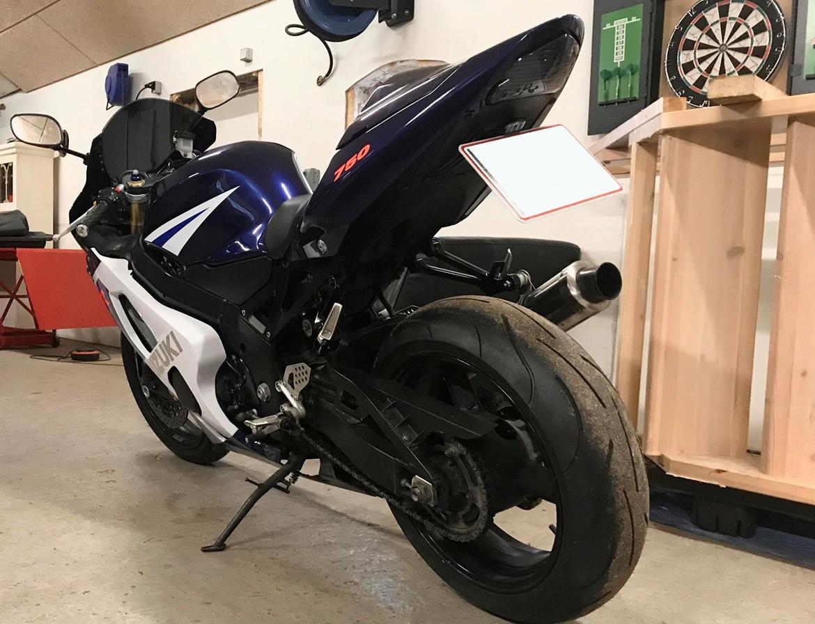 Suzuki GSXR 750 K5 billede 4