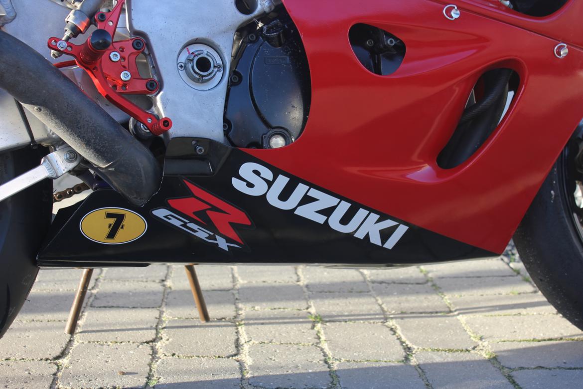 Suzuki GsxR 750 SRAD billede 6