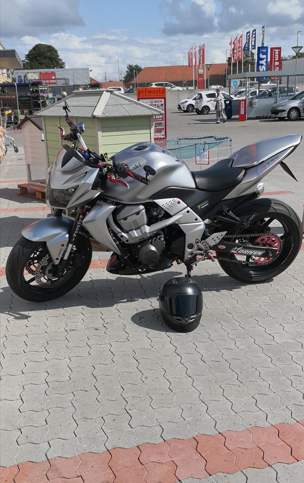 Kawasaki Z750 ABS billede 1