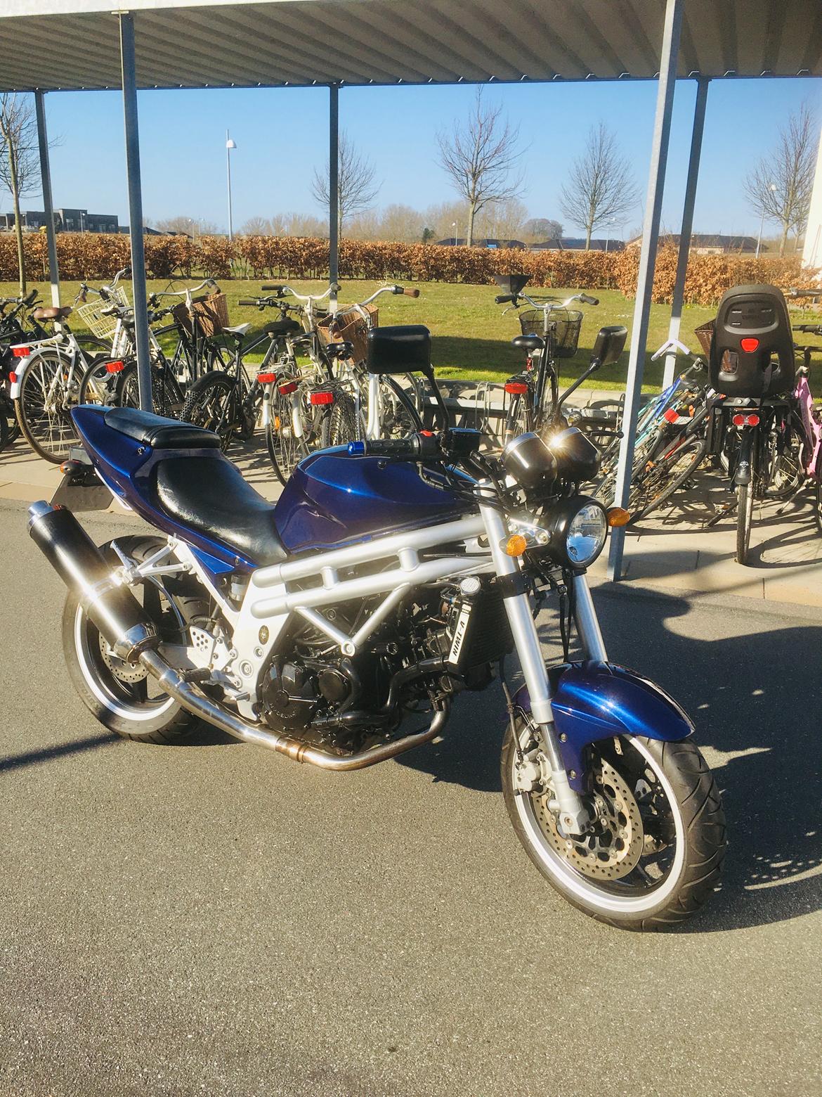 Hyosung Gt 650 . knækket ventil intet lever evigt ha solgt - 6/4-20 billede 15