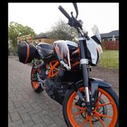 KTM Duke 390