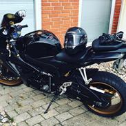 Suzuki gsxr 750