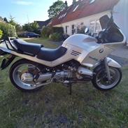 BMW R1100RS