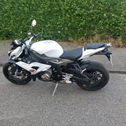 BMW S1000R