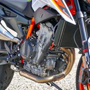 KTM DUKE 890 R