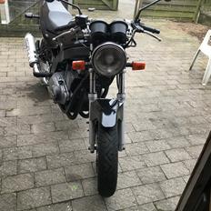 Suzuki Gs500e