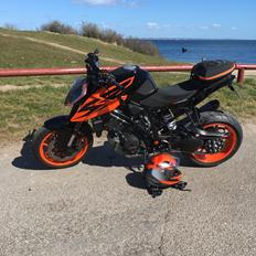 KTM 1290 Super Duke R