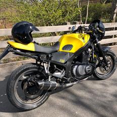 Suzuki Gs 500 e cafe style