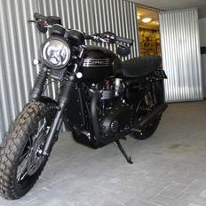 Triumph Bonneville T120 Black