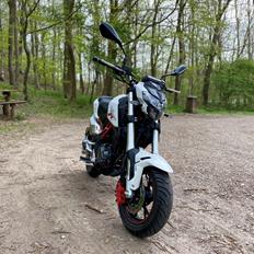 Benelli TNT 125
