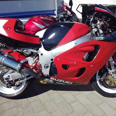 Suzuki GsxR 750 SRAD
