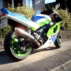 Kawasaki ZXR750