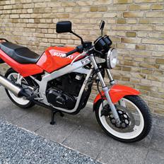 Suzuki GS 500e