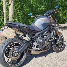 Yamaha MT-09 "SOLGT"