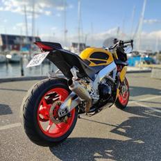 Aprilia V4R