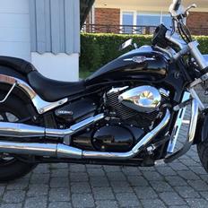 Suzuki Intruder M800