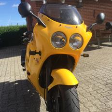 Triumph Daytona super 3