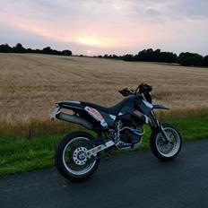 KTM 640 LC4-E Supermoto