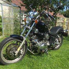 Yamaha XV 750 Virago