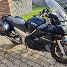 Yamaha FJR 1300  *Solgt*