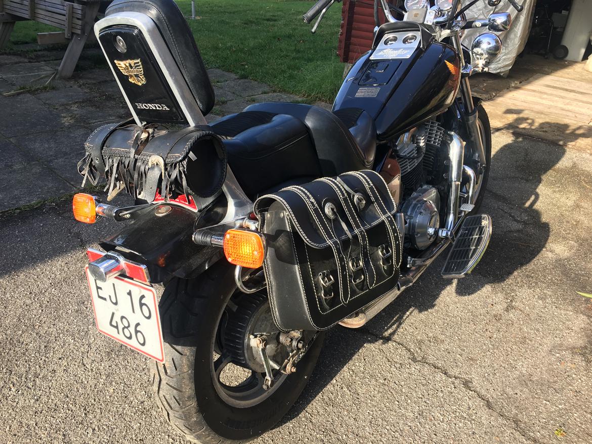 Honda VT1100C Shadow - Som jeg købte den, tasker og lysbom billede 6