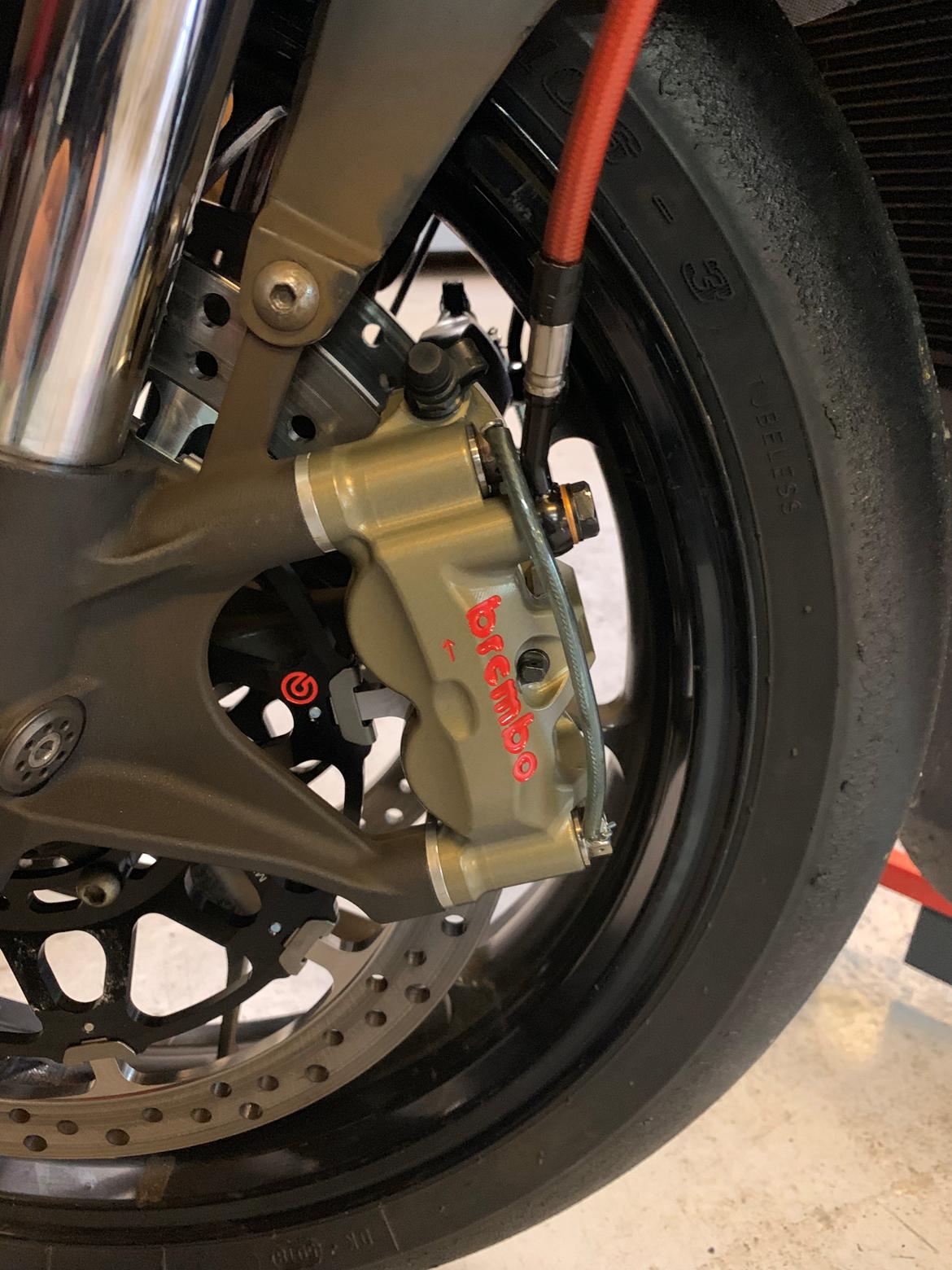 Honda CBR 1000 RR (Baneracer) SOLGT billede 1