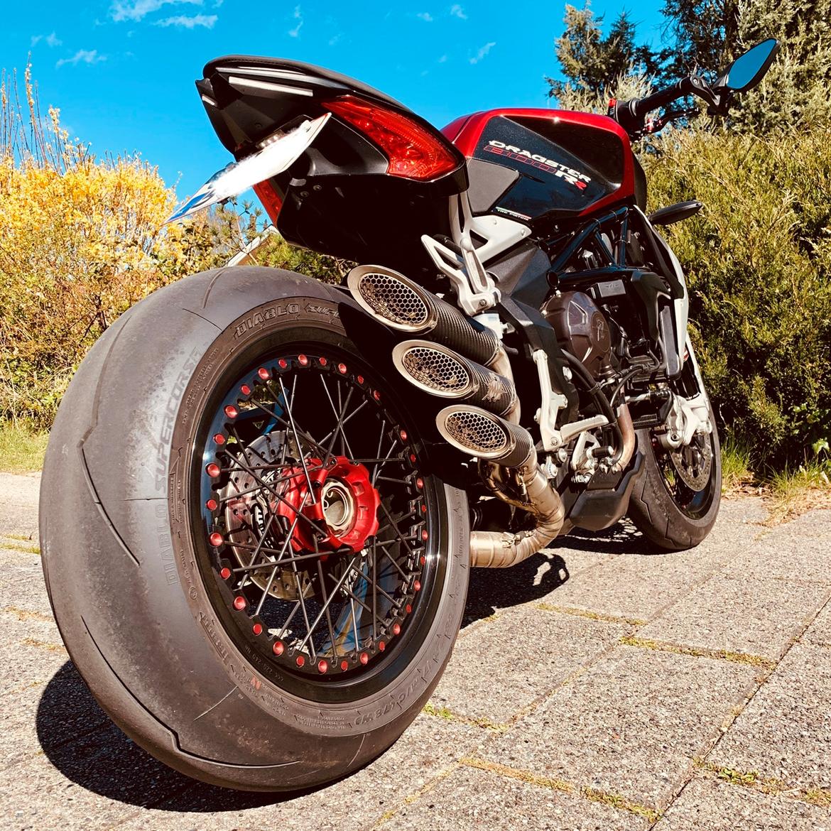 MV Agusta 800 RR Dragster - Pirelli DIABLO Rosso II 200/50 – ZR 17 - dejlig bred ;)  billede 3