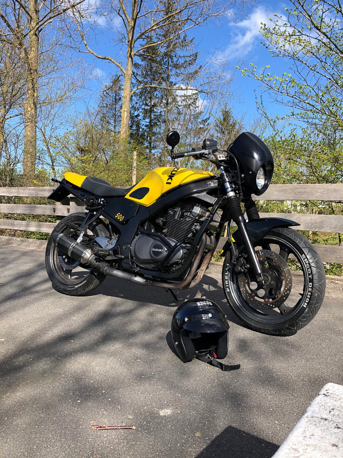 Suzuki Gs 500 e cafe style billede 1