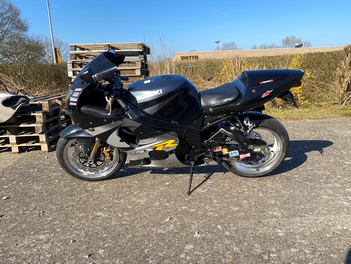 Suzuki Gsxr 1000 K1 (SOLGT) billede 6