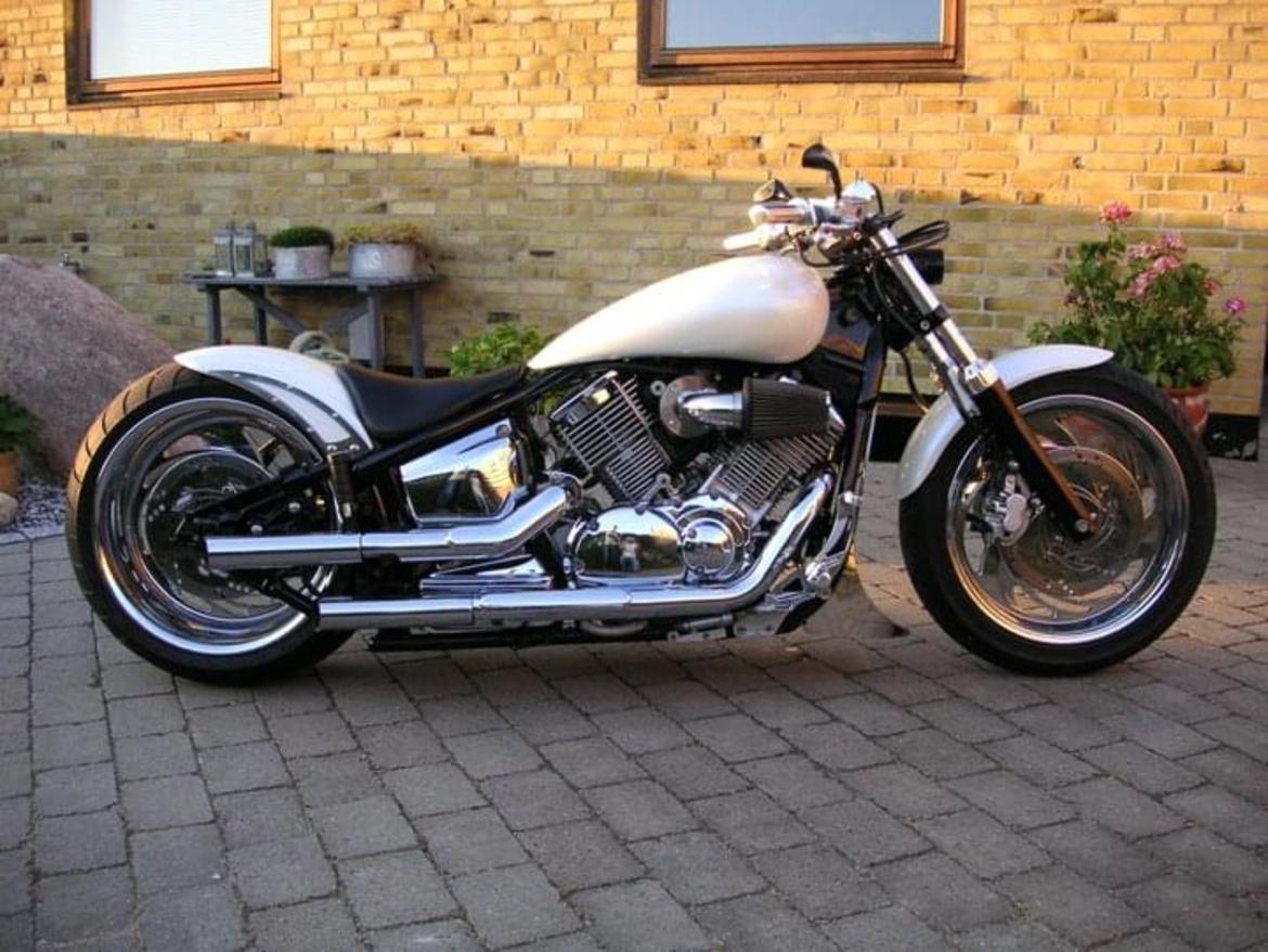 Yamaha XVS 1100 DragStar billede 1